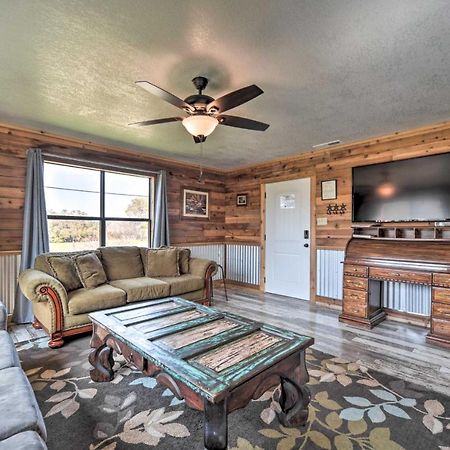 פרדריקסברג The Barn Texas Wine Country Vacation Rental מראה חיצוני תמונה