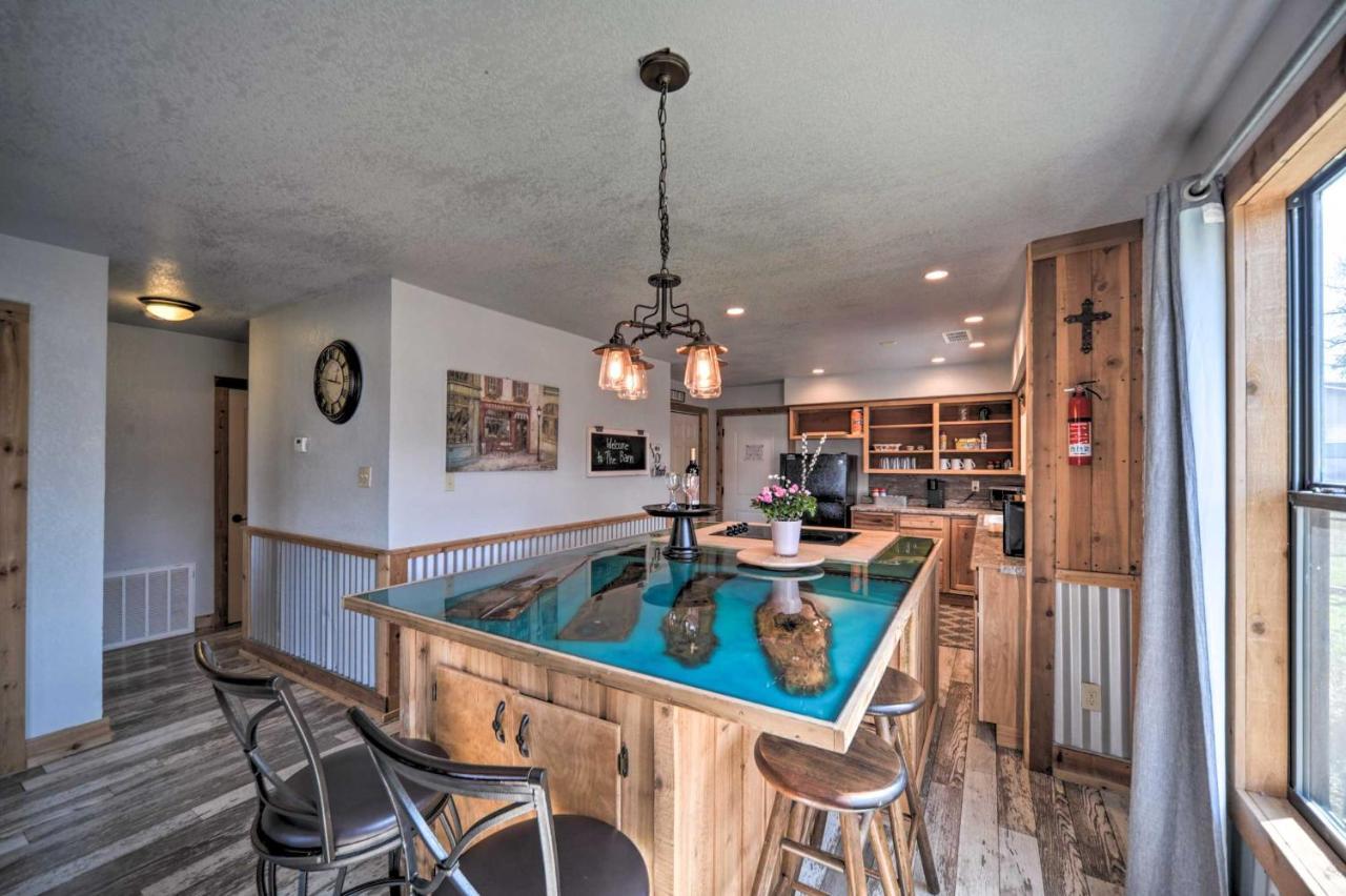 פרדריקסברג The Barn Texas Wine Country Vacation Rental מראה חיצוני תמונה