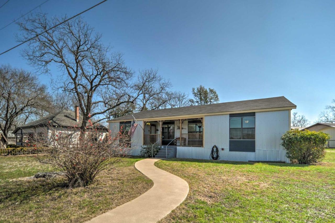 פרדריקסברג The Barn Texas Wine Country Vacation Rental מראה חיצוני תמונה