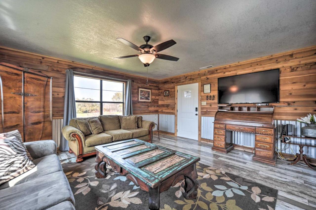 פרדריקסברג The Barn Texas Wine Country Vacation Rental מראה חיצוני תמונה